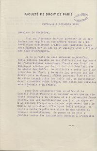 Source Archives nationales, F/17/25195
<br><br>
<strong> Dès juillet 1940, Albert Aftalion est touché par une première loi interdisant l’accès aux fonctions publiques aux fils d’étranger. Il formule une première demande d’exemption à ce titre ; la réponse ne sera jamais connue. Suite à l’entrée en vigueur de la loi portant statut des juifs, le Professeur Aftalion est touché par deux interdictions d’exercer. C’est à ce titre qu’il formule une nouvelle demande, cette fois aux fins de bénéficier de l’article 8 de la loi du 3 octobre 1940, qui permet aux juifs ayant rendu « des services exceptionnels à la France » de continuer à exercer leur profession. </strong>