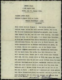 Source Arolsen Archives, cote 9993434
<br><br>
<strong>A l’instar de la réponse faite à Gaston Bloch par la Croix-Rouge, les fins de non-recevoir des autorités françaises et des organisations internationales se succèdent. La mère de Jacques André-Brack est cependant parvenue à obtenir l’adresse du camp de Buchenwald et tente, en désespoir de cause, de contacter son fils par cette lettre écrite en allemand, en date du 12 janvier 1945. Elle ne sait pas que son fils est déjà mort quelques mois plus tôt, en novembre 1944.</strong>