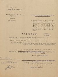 Source Archives Nationales, AJ/16/5910
<br><br>
<strong>René Cassin est réintégré auprès de la faculté de droit de Paris le 4 octobre 1944. Il n’exerce pourtant plus en tant que professeur, étant appelé à d'autres fonctions. </strong>