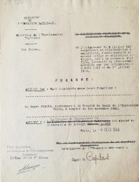 Source Archives nationales, F/17/27323
</br></br>
<strong>Après la Libération, Roger Picard et ses quatre autres collègues juifs de la faculté de droit de Paris sont réintégrés. Picard l'est par cet arrêté du 4 octobre 1944.</strong>