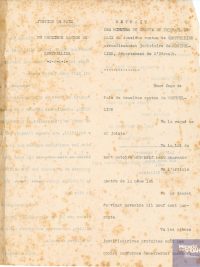 Source Mémorial de la Shoah / Coll. Valluis-Oualid<br/>Document numérisé <a href="https://expo-victimes-vichy-faculte-droit-paris.bibliothequecujas.fr/avis-favorable-du-juge-de-paix-pour-derogation-a-labrogation-du-decret-cremieux-6-decembre-1940/">consultable ici</a>.
<br><br>
<strong> L’abrogation du décret Crémieux (1870), qui donnait la citoyenneté française aux Juifs d’Algérie, fait tomber W. Oualid, comme A. Aftalion, sous la loi du 17 juillet 1942 qui exclut les fils d’étrangers de la fonction publique. Il reçoit l’avis favorable du juge pour ne pas perdre sa citoyenneté au titre des « services rendus au pays ». Cet avis est rendu à Montpellier car W. Oualid, réfugié en zone libre, y avait (brièvement) été affecté à la faculté.</strong>