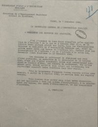 Source Archives nationales, 3W/323
<br><br>
<strong>Une circulaire complémentaire, émise par le successeur de G. Ripert, indique que les enseignants concernés par la loi d'exclusion du 3 octobre sont exclus de leurs fonctions pour le 19 décembre 1940.</strong>