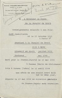 Source Archives Université Paris 1 Panthéon-Sorbonne
<br><br>
<strong>Il est souvent difficile de retrouver les traces d'actions clandestines par définition. Ainsi, dans le cas de Jean- Pierre Kahn, c'est sa mère qui précise qu'il est déporté pour faits de résistance.</strong>