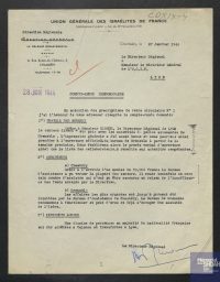 Source Mémorial de la Shoah, CDXIX-4
<br><br>
<strong>Ce compte-rendu permet de figurer un autre pan des activités de Mossé : l'assistance générale à ses coreligionaires, impliquant des rapports constants avec les autorités de Vichy et d'occupation. Suggérés dans le document précédent, les dangers qui s'accumulent en ce début 1944 sont exposés à travers le point du compte-rendu, l'arrestation d'une dizaine de personne.</strong>